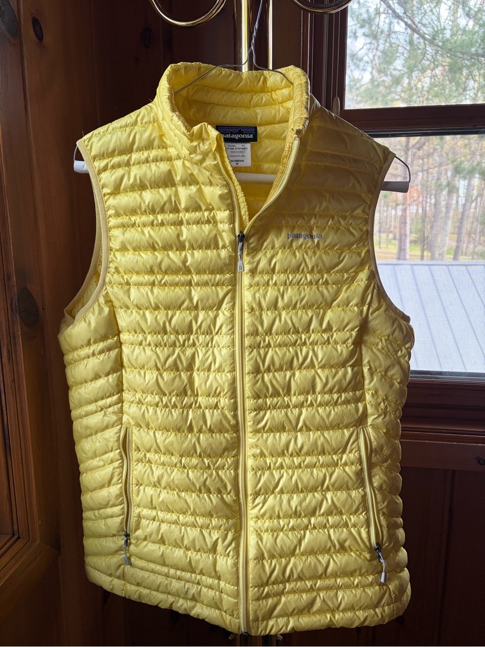 Patagonia Ultralight down Quilted Vest - Yellow size medium